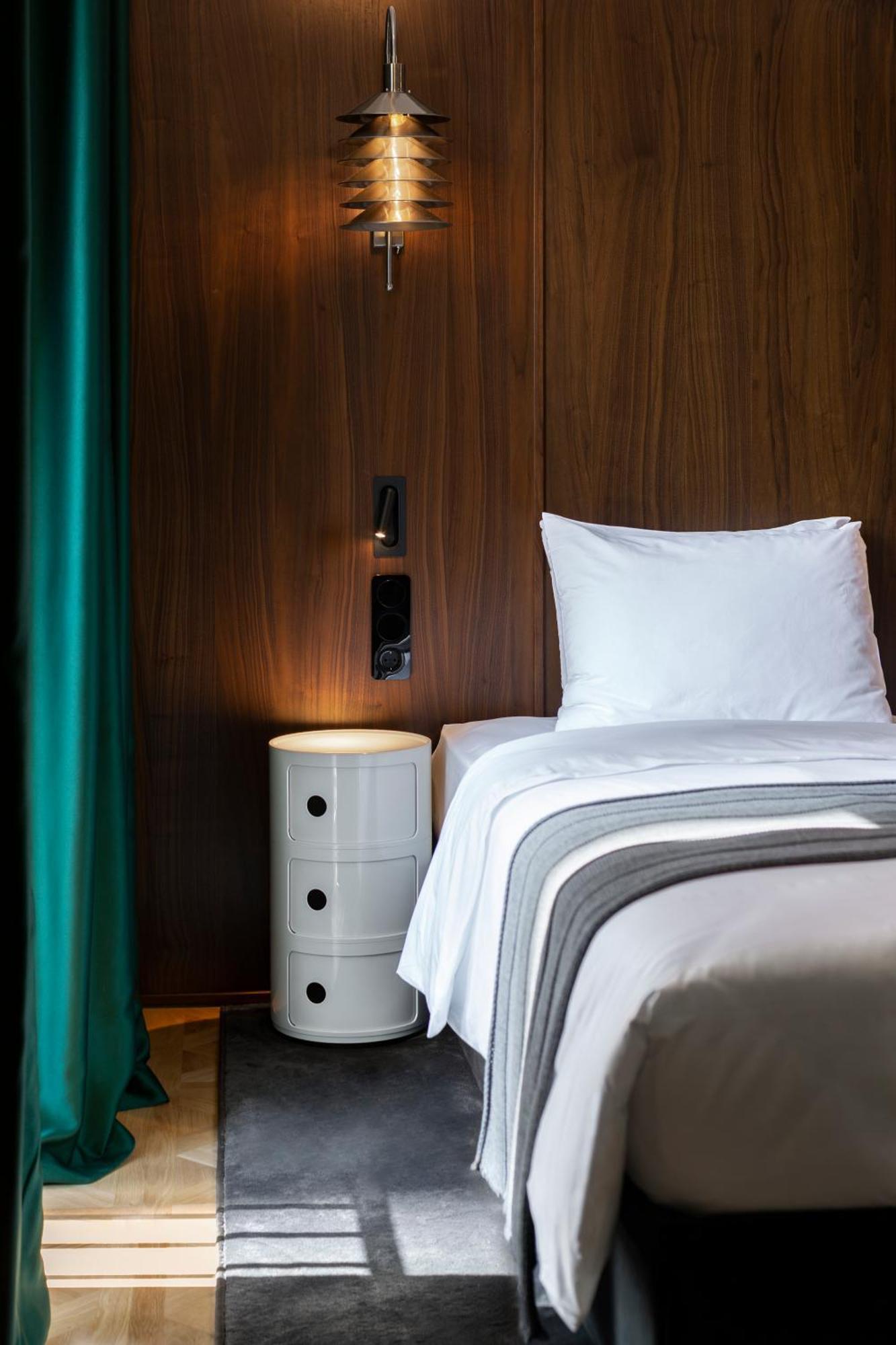 Hotel Afisha Tbilisi Ngoại thất bức ảnh