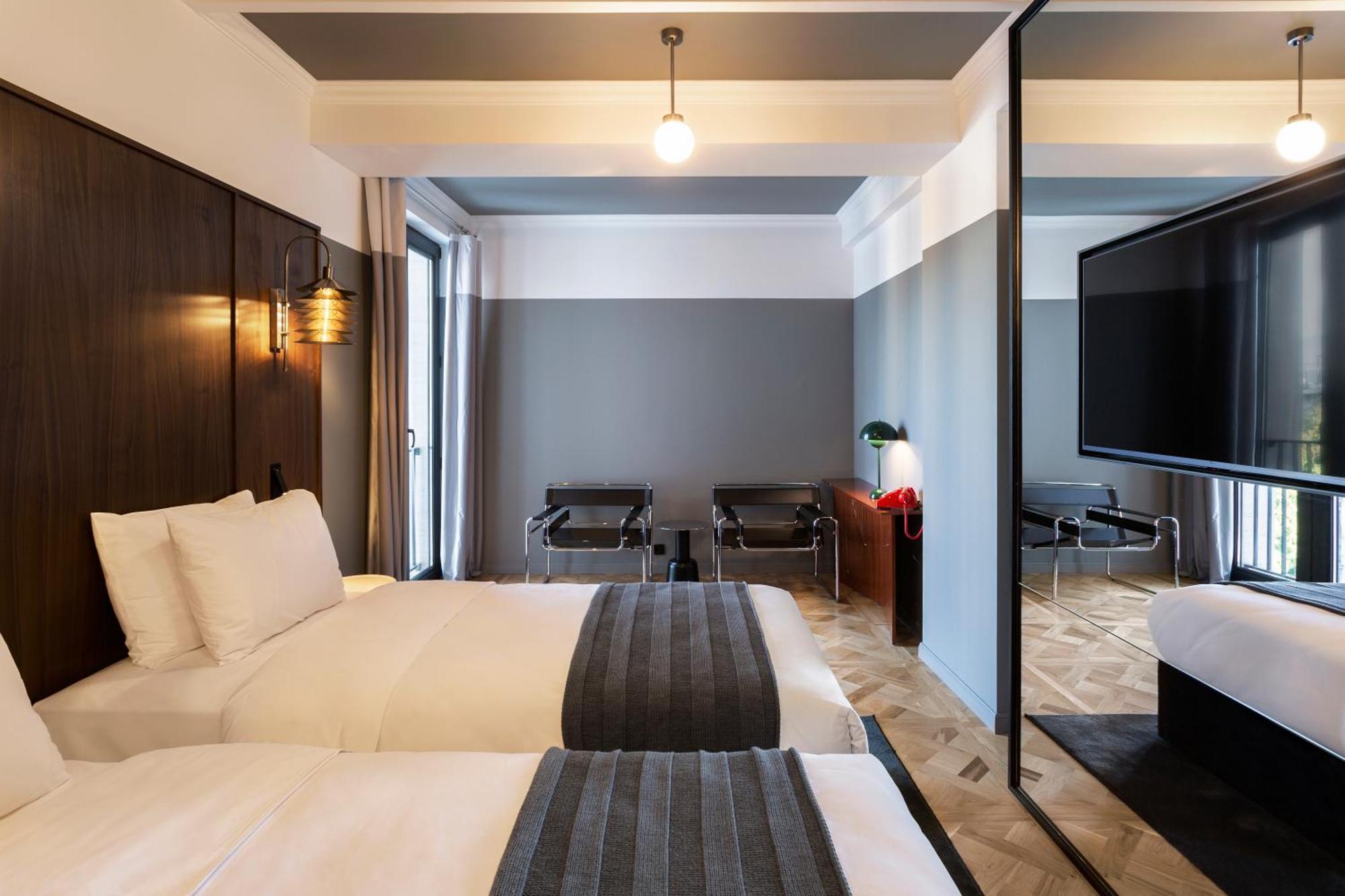 Hotel Afisha Tbilisi Ngoại thất bức ảnh