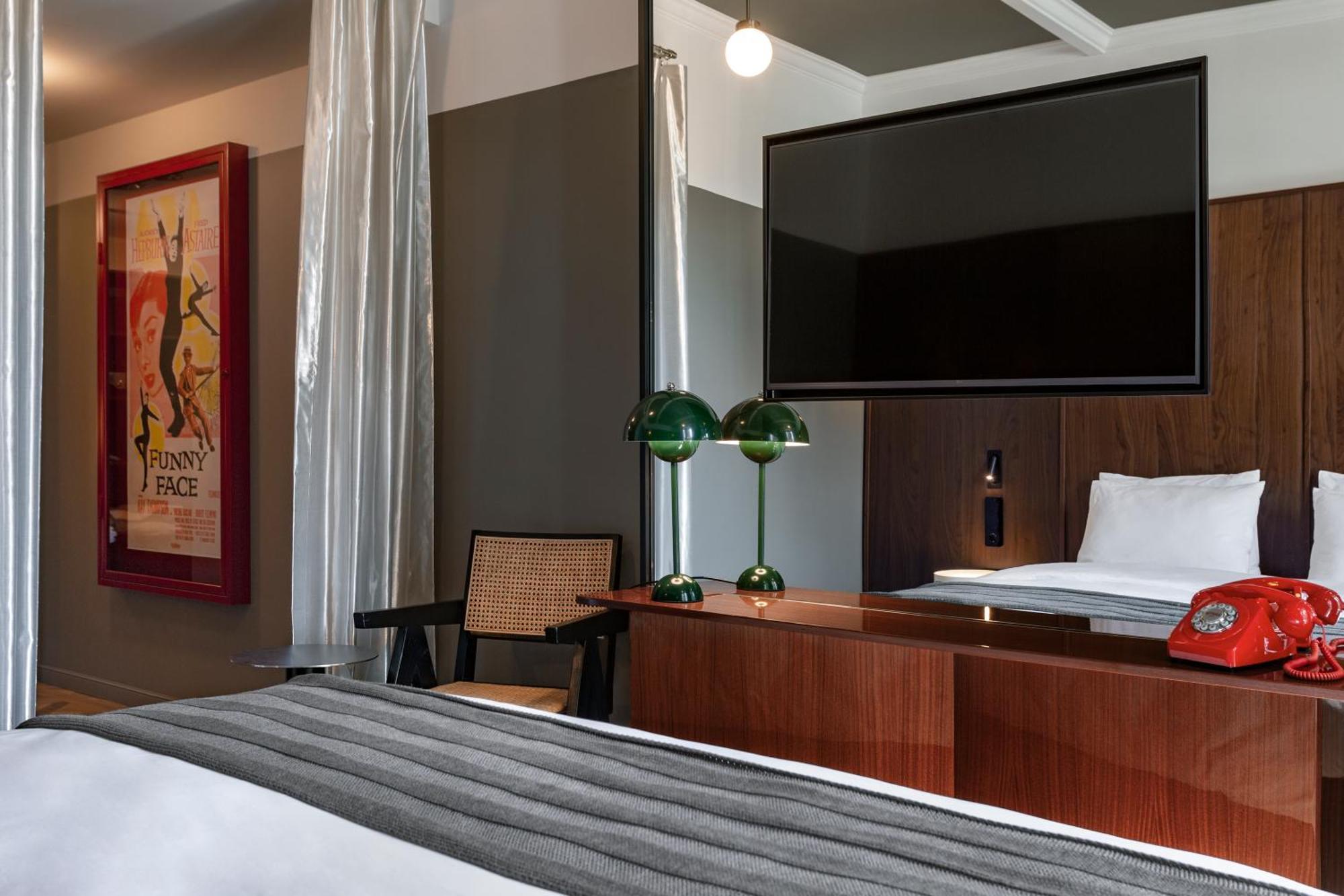Hotel Afisha Tbilisi Ngoại thất bức ảnh